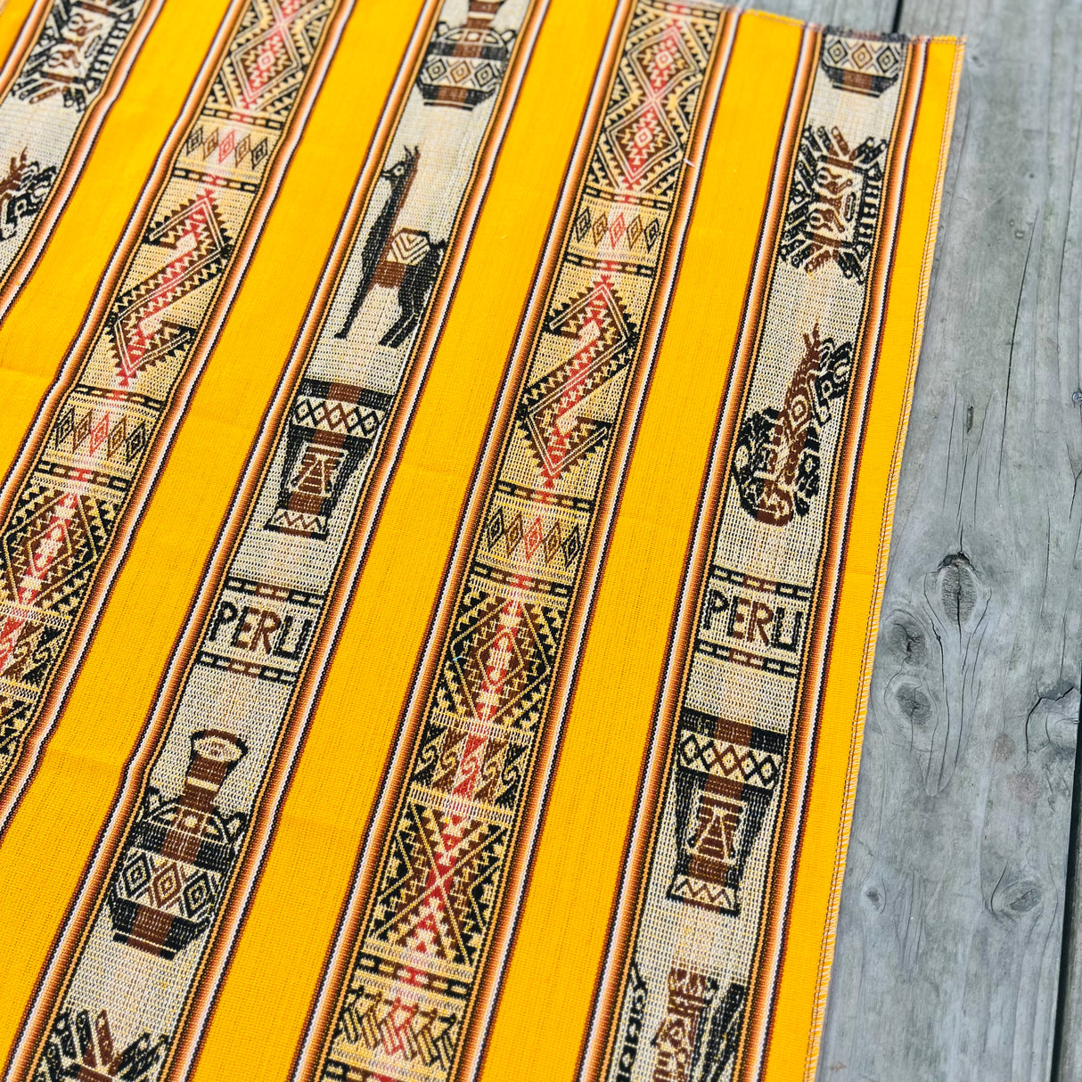 Tissus Sacré d’Autel • Mesa • Jaune