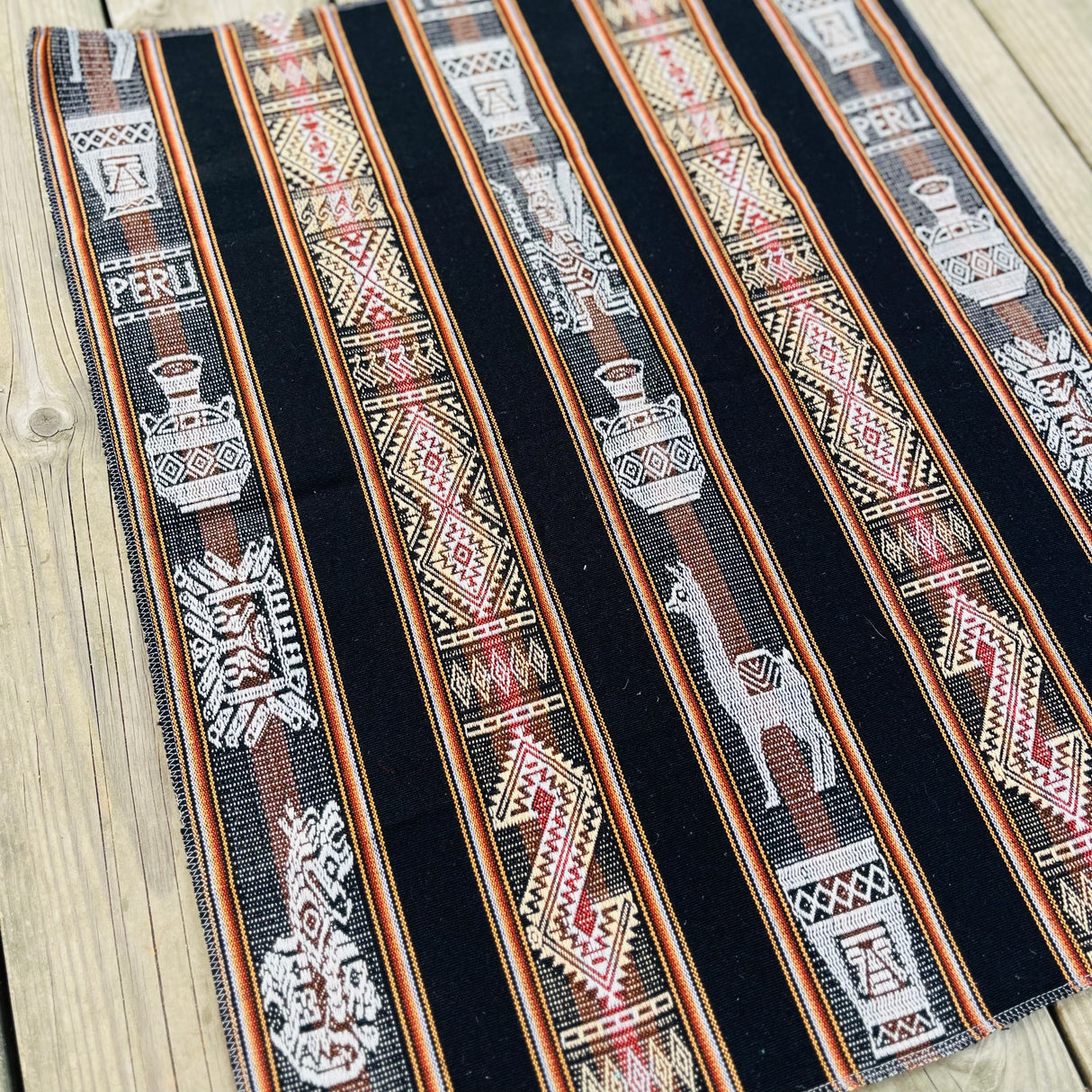 Tissus Sacré d’Autel • Mesa • Noir