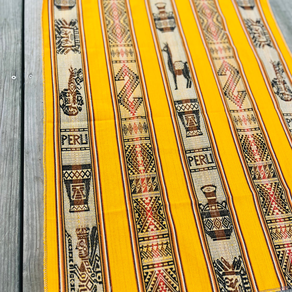 Tissus Sacré d’Autel • Mesa • Jaune