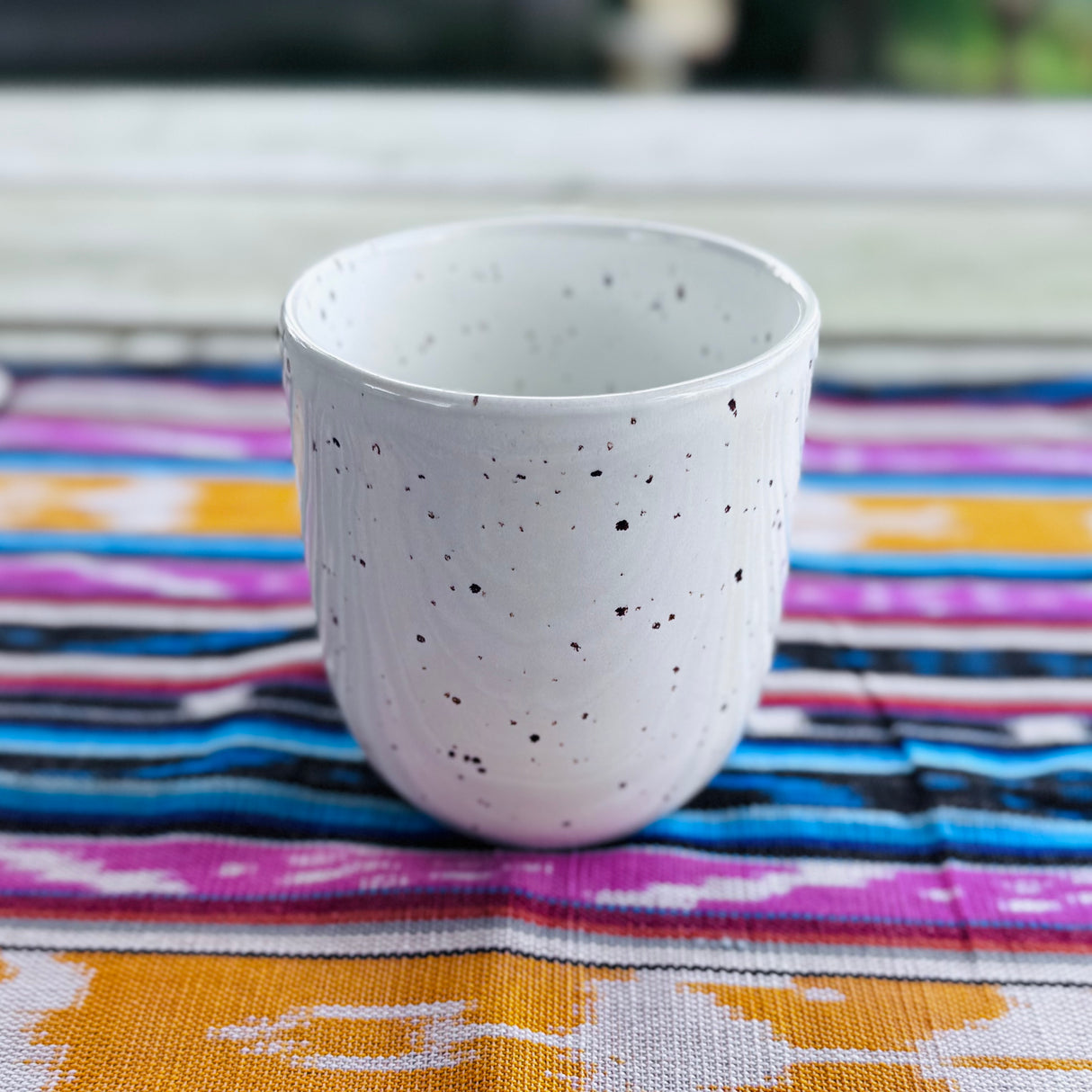 Mug à Cacao 🤍 en grès blanc moucheté